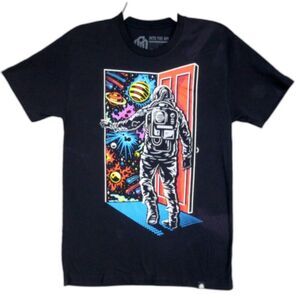 Into The AM Mens Size S T-Shirt Black Cosmic Astronaut Short Sleeve READ DESC